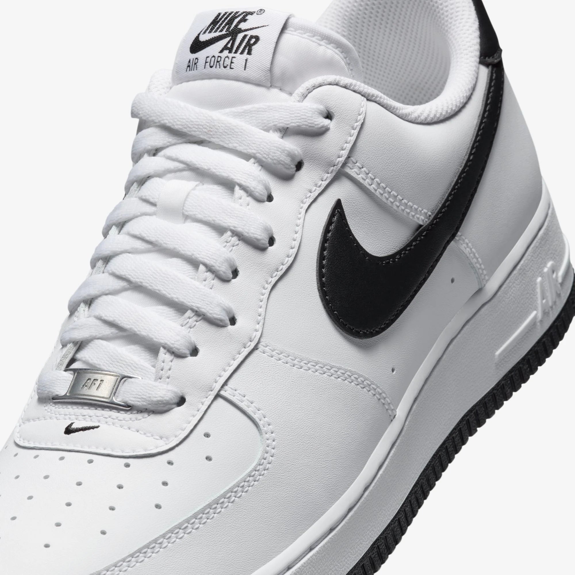 Nike Air Force 1 '07