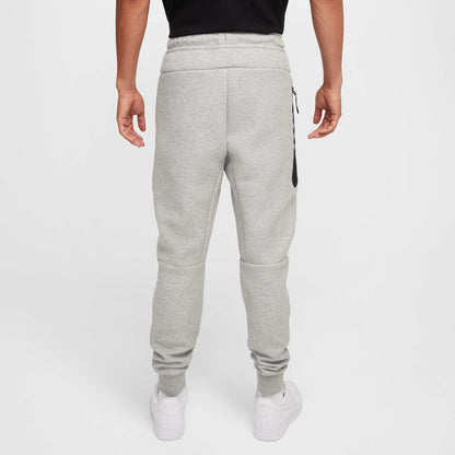 Nike  Sportswear Tech Fleece 2025