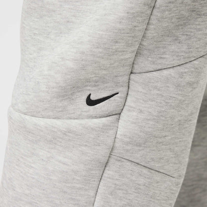 Nike  Sportswear Tech Fleece 2025