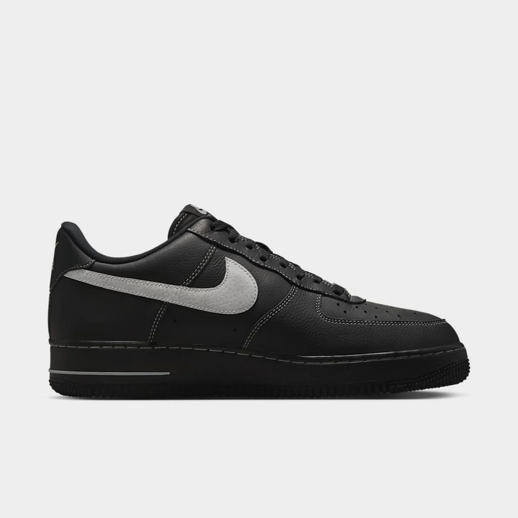 Nike Air Force 1 '07 LV8