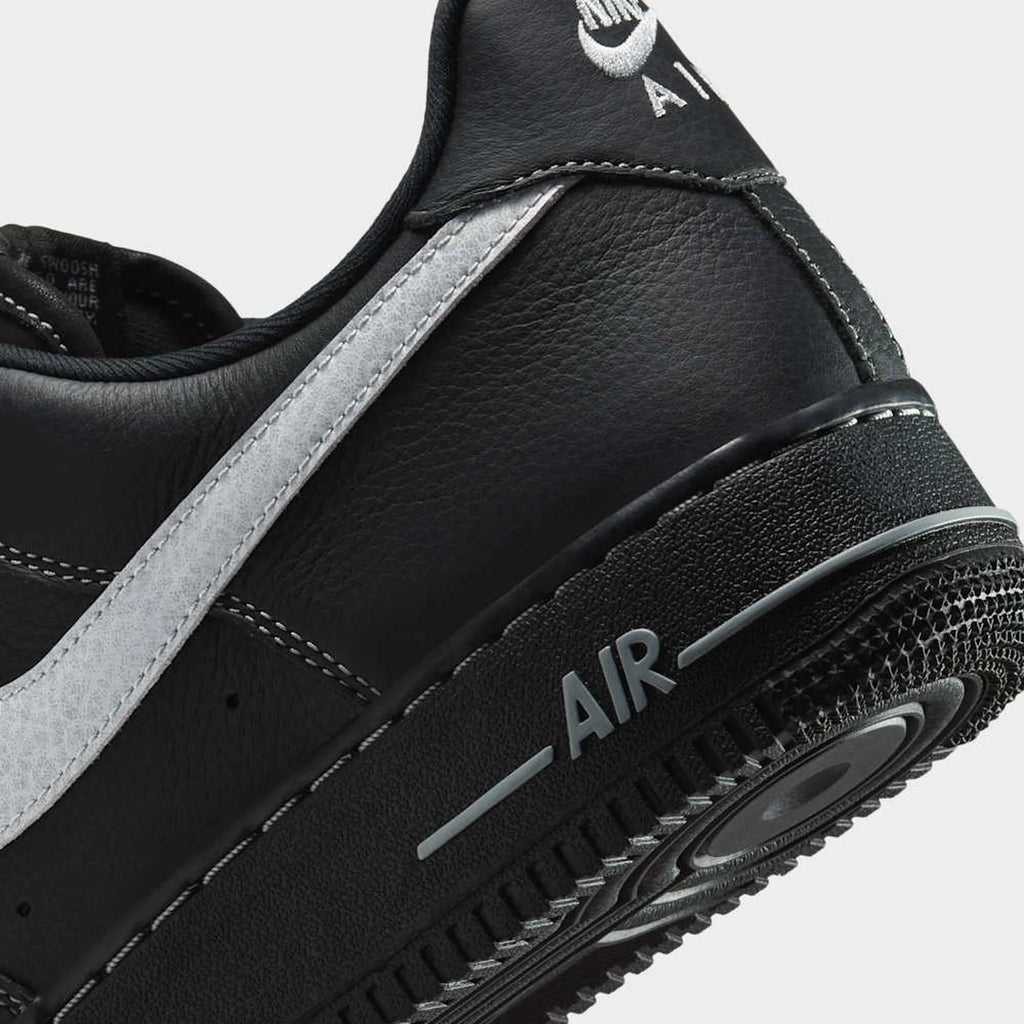 Nike Air Force 1 '07 LV8