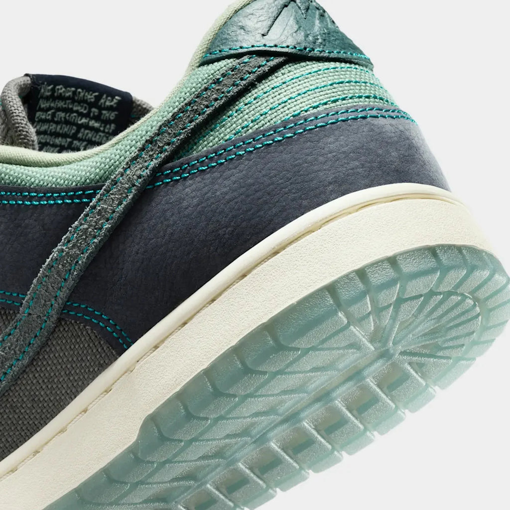 Nike Dunk Low Retro SE