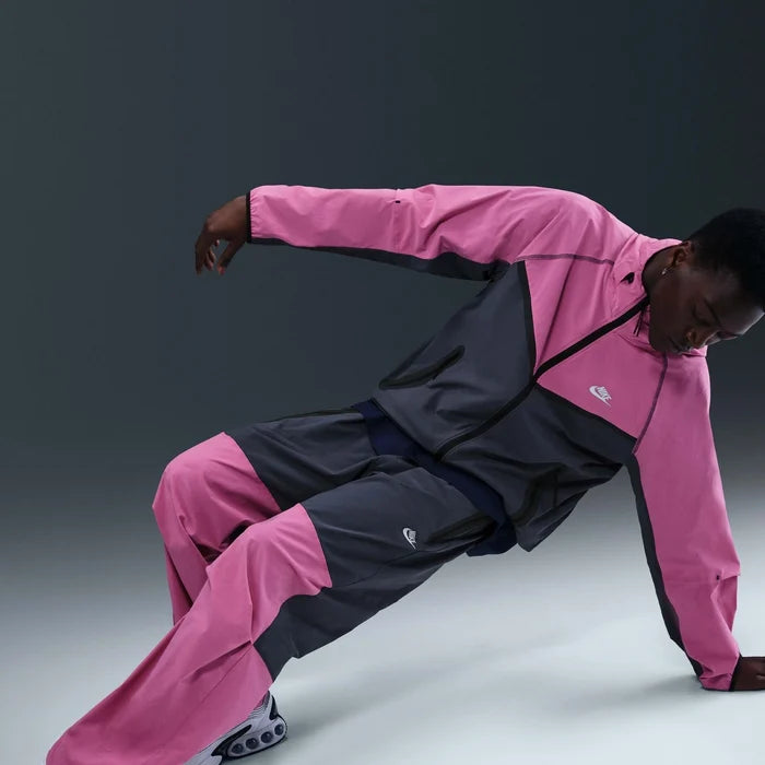 Nike Tech Men's Woven Oversized Buzo