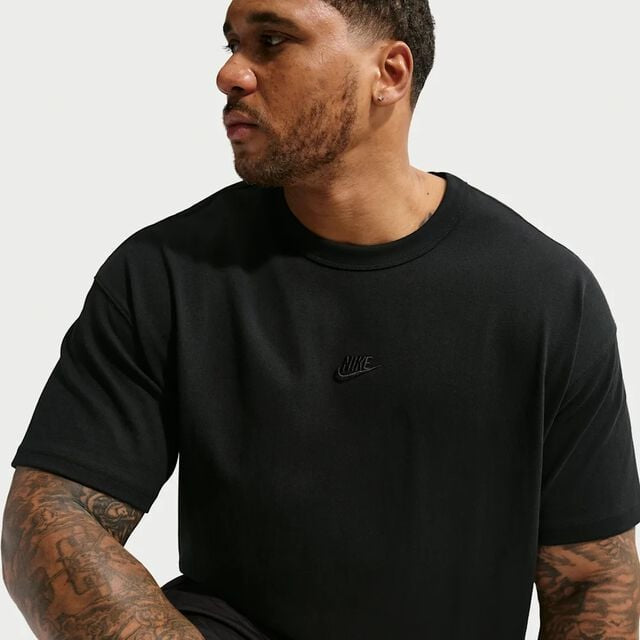 Nike Sportswear Premium Essentials