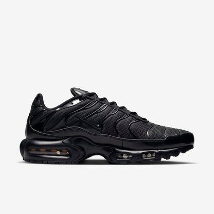 Nike Air Max Plus Triple Black