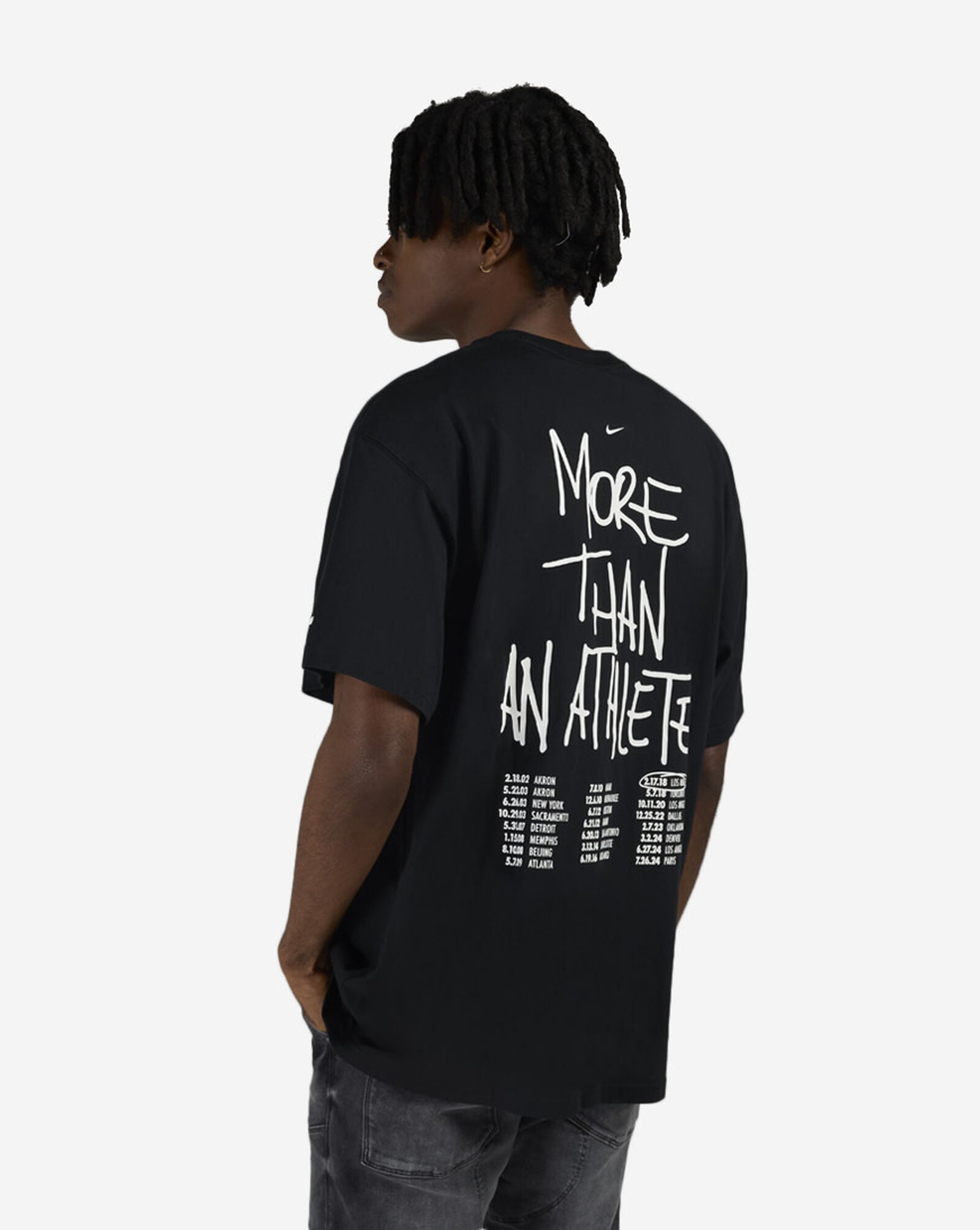 Nike LeBron «More than an athlete»