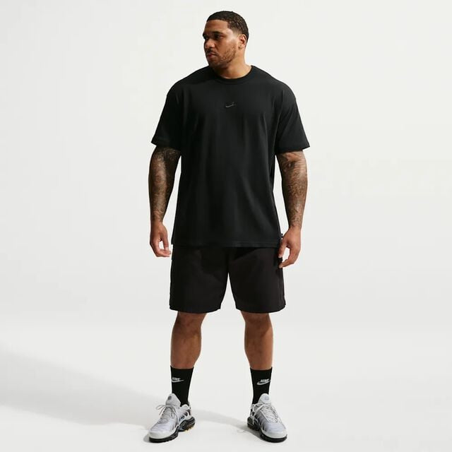 Nike Sportswear Premium Essentials