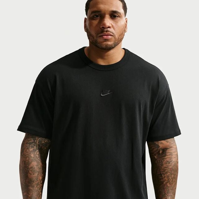 Nike Sportswear Premium Essentials
