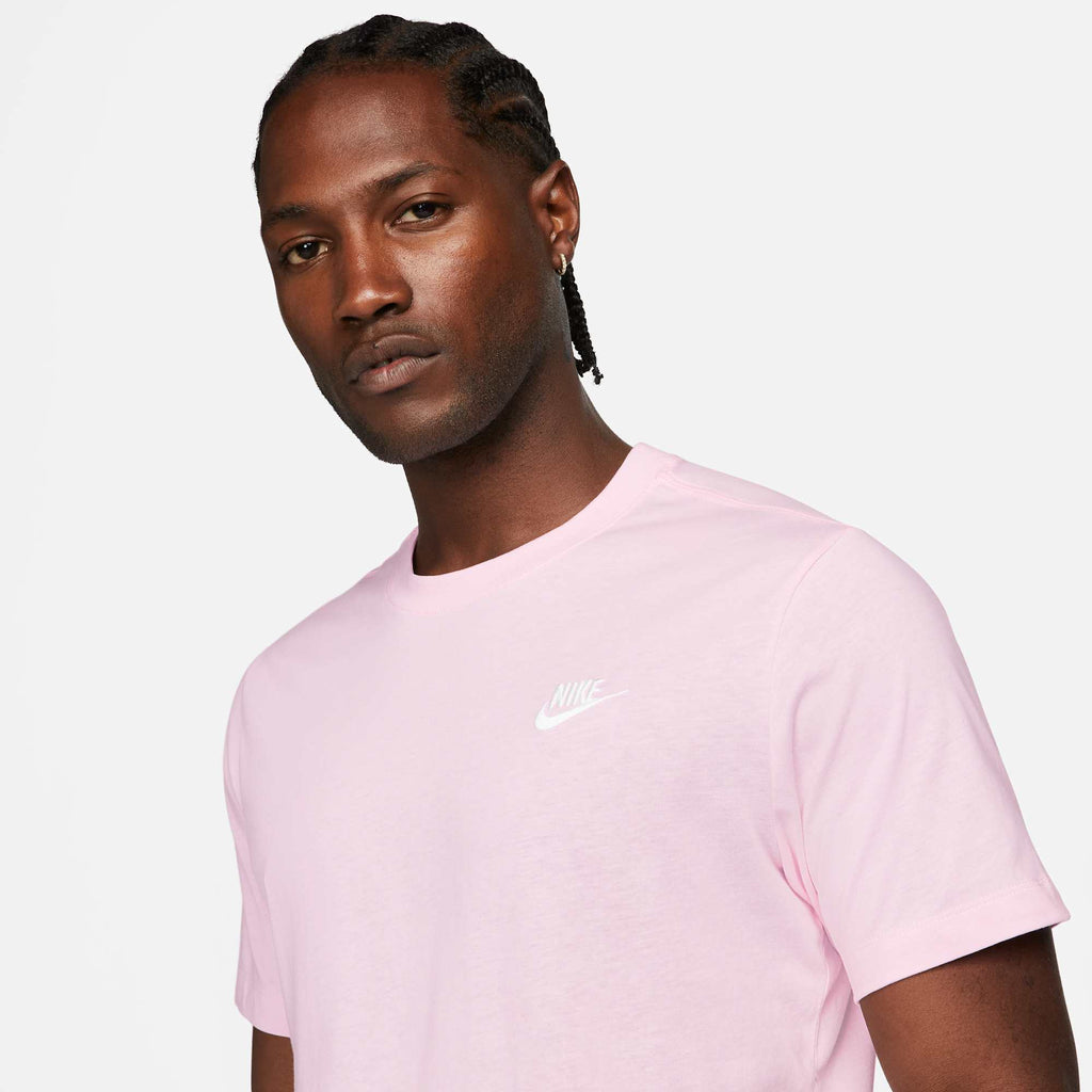 Nike Sportswear Club